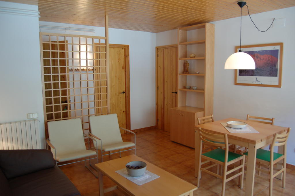 Apartaments Vall Ferrera Areu Ruang foto
